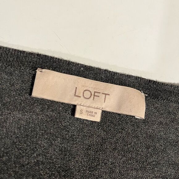 Loft tassled gray knit long sleeved top - S - Picture 5 of 8